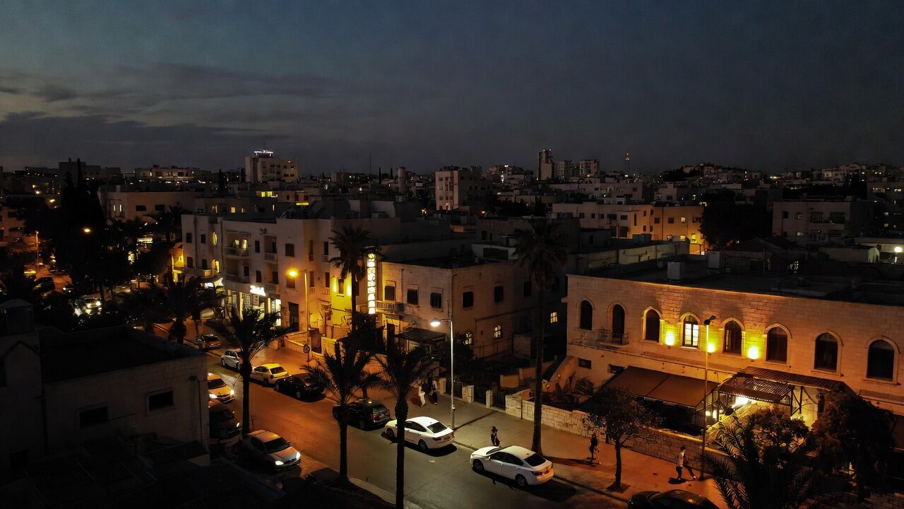 התאונה הקלה בנסיעה לבאר שבע שהובילה למסיבה עם מקומיים